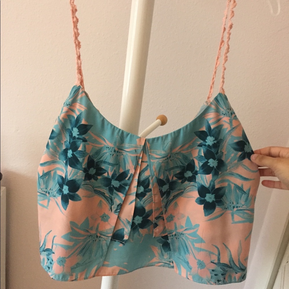 Beachy crop top